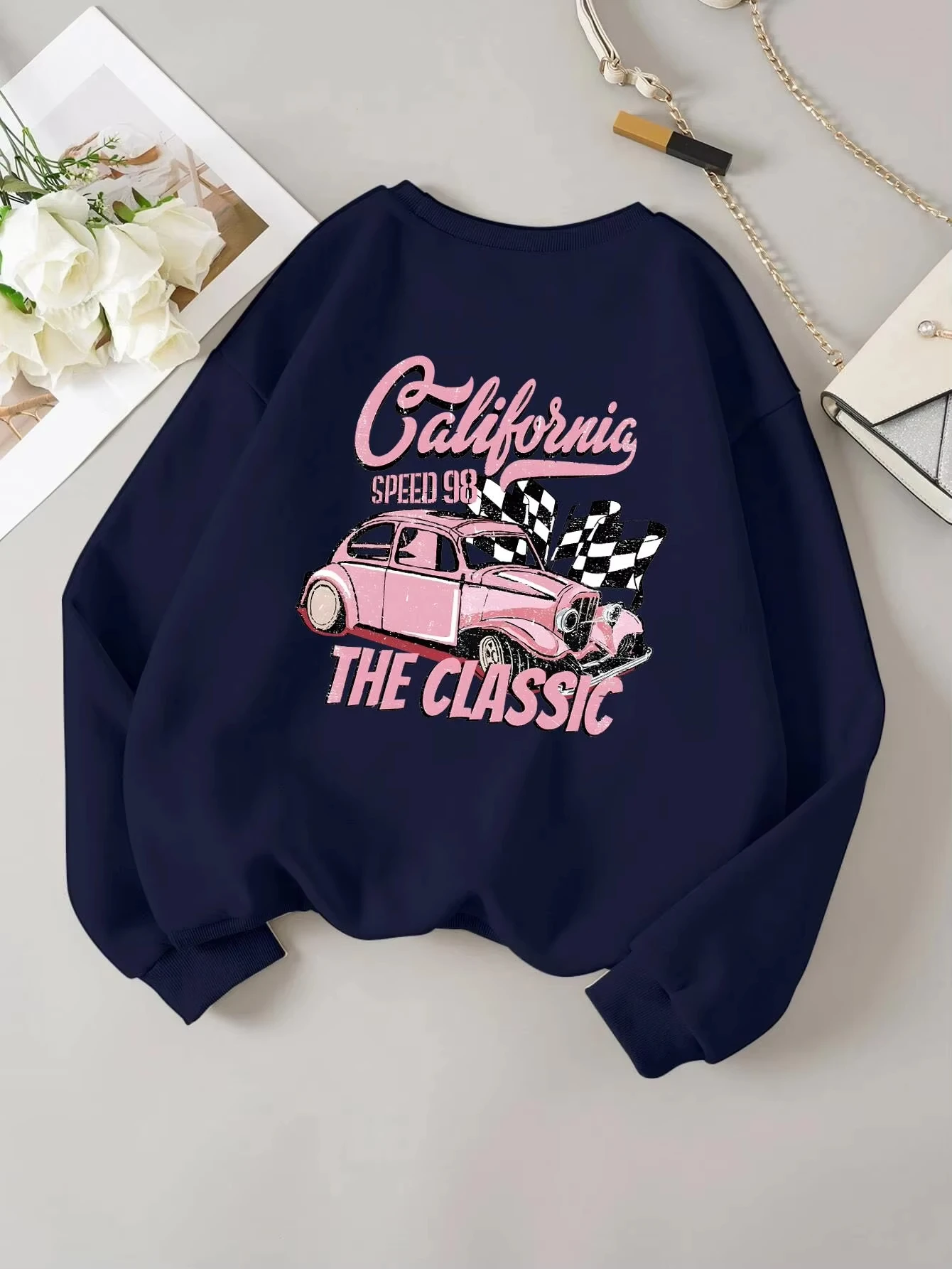 Damesmodel, 26, Y2K-stijl, cas - Winter Clothing Drawing recensie en prijs